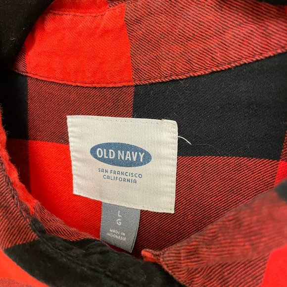 Old Navy Women’s button down Boyfriend plaid - Picture 2 of 3